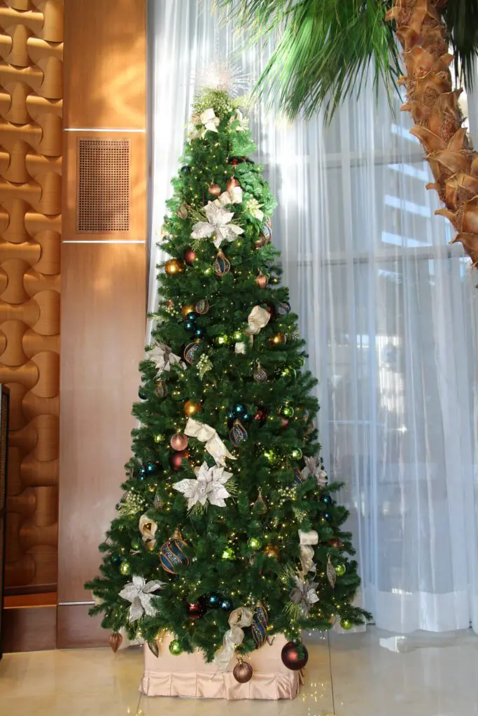 BayLakeTowerChristmasTrees