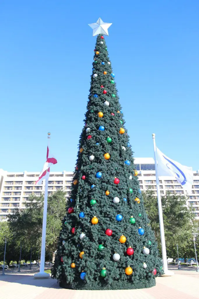 DisneyContemporaryChristmasTree2021