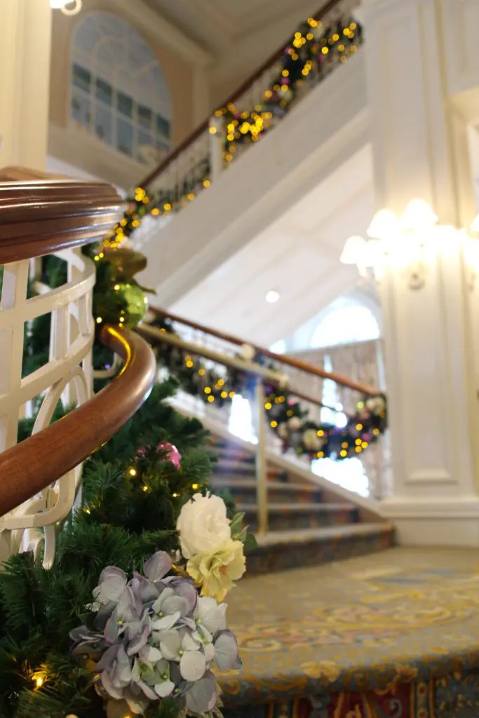 GrandFloridianChristmasStaircase